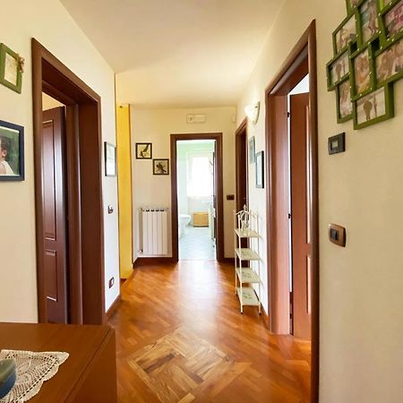 La Madonnina Bed & Breakfast Querceta Eksteriør bilde