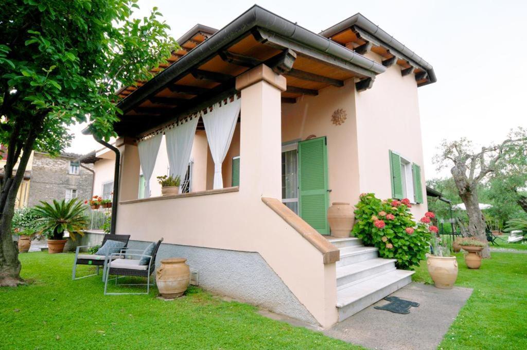 La Madonnina Bed & Breakfast Querceta Eksteriør bilde