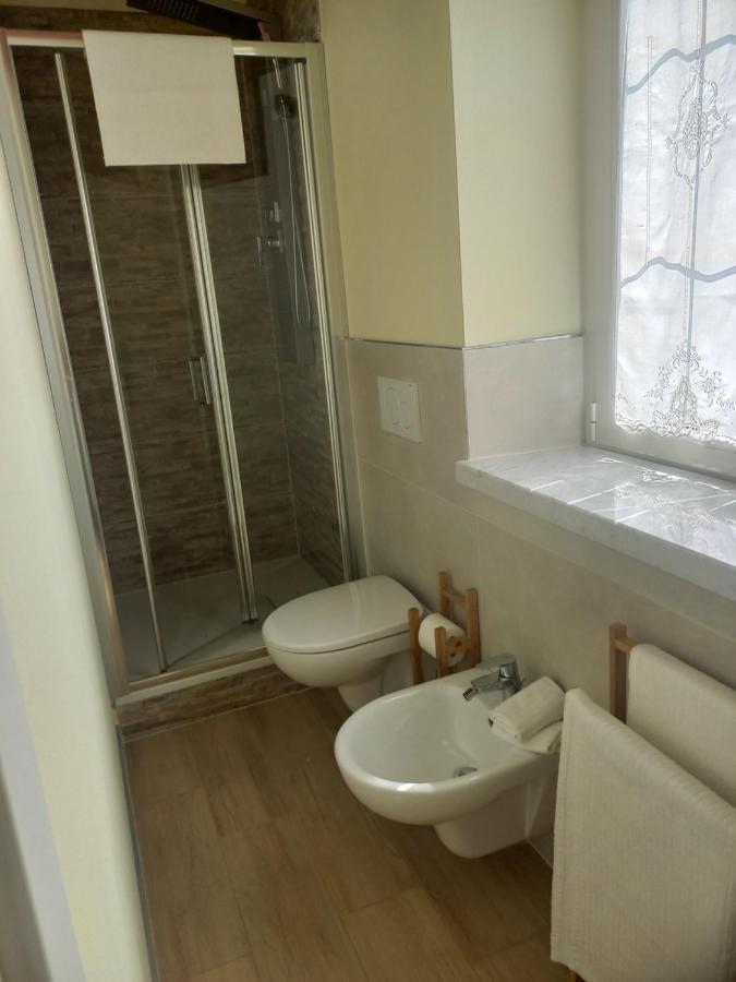 La Madonnina Bed & Breakfast Querceta Eksteriør bilde
